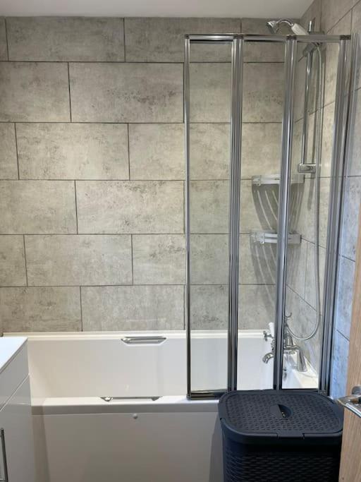 Fresh, Fully Equipped Modern House Can Sleep 5 Kiveton Park Экстерьер фото